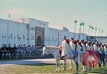 Image Français cavaliers Rabat Maroc, 1942, de la seconde 14 séquences d'archives historiques vidéo 65675020490