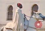 Image Français cavaliers Rabat Maroc, 1942, de la seconde 26 séquences d'archives historiques vidéo 65675020490