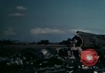 Immagine di Bomba aerei distrutto Il Nord Africa, 1942, secondo 40 filmato di repertorio 65675020507