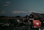 Immagine di Bomba aerei distrutto Il Nord Africa, 1942, secondo 43 filmato di repertorio 65675020507