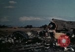 Immagine di Bomba aerei distrutto Il Nord Africa, 1942, secondo 50 filmato di repertorio 65675020507