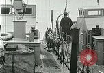 Immagine di British fiume imbarcazioni a pistola Fiume Danubio, 1917, secondo 18 filmato di repertorio 65675020556