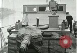Immagine di British fiume imbarcazioni a pistola Fiume Danubio, 1917, secondo 29 filmato di repertorio 65675020556