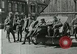 Image austro-hongrois équipés d'artillerie de campagne pose des soldats Autriche, 1917, de la seconde 10 séquences d'archives historiques vidéo 65675020557