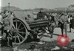 Image austro-hongrois équipés d'artillerie de campagne pose des soldats Autriche, 1917, de la seconde 26 séquences d'archives historiques vidéo 65675020557
