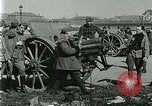 Image austro-hongrois équipés d'artillerie de campagne pose des soldats Autriche, 1917, de la seconde 29 séquences d'archives historiques vidéo 65675020557