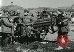 Image austro-hongrois équipés d'artillerie de campagne pose des soldats Autriche, 1917, de la seconde 34 séquences d'archives historiques vidéo 65675020557