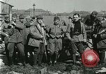 Image austro-hongrois équipés d'artillerie de campagne pose des soldats Autriche, 1917, de la seconde 38 séquences d'archives historiques vidéo 65675020557