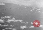 Immagine di Forniture di caduta Papua Nuova Guinea, 1944, secondo 55 filmato di repertorio 65675020560