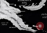 Immagine di Forniture di imballaggio Papua Nuova Guinea, 1944, secondo 7 filmato di repertorio 65675020563