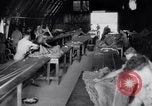 Immagine di Forniture di imballaggio Papua Nuova Guinea, 1944, secondo 57 filmato di repertorio 65675020563