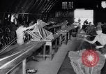 Immagine di Forniture di imballaggio Papua Nuova Guinea, 1944, secondo 59 filmato di repertorio 65675020563