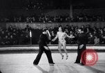 Image l'artiste de cirque Berlin Allemagne, 1944, de la seconde 45 séquences d'archives historiques vidéo 65675020575