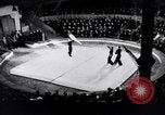 Image l'artiste de cirque Berlin Allemagne, 1944, de la seconde 62 séquences d'archives historiques vidéo 65675020575