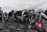 Immagine di Soldati tedeschi e ungheresi della seconda guerra mondiale Carpazi Europa, 1944, secondo 23 filmato di repertorio 65675020582