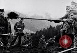 Immagine di Soldati tedeschi e ungheresi della seconda guerra mondiale Carpazi Europa, 1944, secondo 27 filmato di repertorio 65675020582