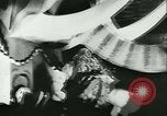 Standbild Urlaub Feste und Parade mit Schwimmern in Spanien (evtl Cabalgat Spanien, 1942, aus Sekunde 27 historischem Filmmaterial Videoclip 65675020591
