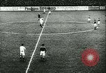 Standbild Fussballspiel Deutschland, 1942, aus Sekunde 6 historischem Filmmaterial Videoclip 65675020595