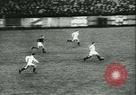 Standbild Fussballspiel Deutschland, 1942, aus Sekunde 20 historischem Filmmaterial Videoclip 65675020595