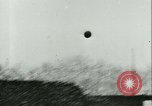 Standbild Fussballspiel Deutschland, 1942, aus Sekunde 41 historischem Filmmaterial Videoclip 65675020595