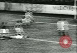 Standbild Fussballspiel Deutschland, 1942, aus Sekunde 48 historischem Filmmaterial Videoclip 65675020595
