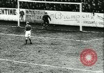 Standbild Fussballspiel Deutschland, 1942, aus Sekunde 49 historischem Filmmaterial Videoclip 65675020595