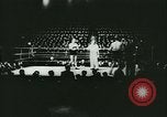 Standbild Boxkampf Deutschland, 1942, aus Sekunde 3 historischem Filmmaterial Videoclip 65675020596