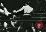 Standbild Boxkampf Deutschland, 1942, aus Sekunde 18 historischem Filmmaterial Videoclip 65675020596
