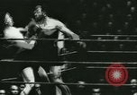 Standbild Boxkampf Deutschland, 1942, aus Sekunde 19 historischem Filmmaterial Videoclip 65675020596