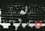 Standbild Boxkampf Deutschland, 1942, aus Sekunde 24 historischem Filmmaterial Videoclip 65675020596