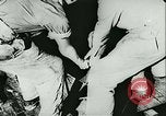 Standbild deutsche Truppen Tunesien Nordafrika, 1942, aus Sekunde 15 historischem Filmmaterial Videoclip 65675020598