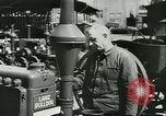 Immagine di Trattori e aratri Francia, 1942, secondo 4 filmato di repertorio 65675020604