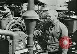 Immagine di Trattori e aratri Francia, 1942, secondo 6 filmato di repertorio 65675020604