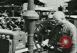 Immagine di Trattori e aratri Francia, 1942, secondo 7 filmato di repertorio 65675020604