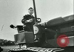 Immagine di Trattori e aratri Francia, 1942, secondo 39 filmato di repertorio 65675020604