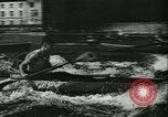 Standbild Kanu regatta Prag Tschechoslowakei, 1943, aus Sekunde 12 historischem Filmmaterial Videoclip 65675020607