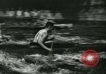 Standbild Kanu regatta Prag Tschechoslowakei, 1943, aus Sekunde 13 historischem Filmmaterial Videoclip 65675020607