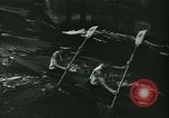 Standbild Kanu regatta Prag Tschechoslowakei, 1943, aus Sekunde 20 historischem Filmmaterial Videoclip 65675020607