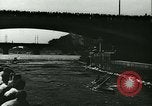 Standbild Kanu regatta Prag Tschechoslowakei, 1943, aus Sekunde 32 historischem Filmmaterial Videoclip 65675020607