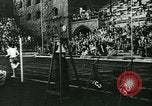Standbild Track Meet Berlin Deutschland, 1943, aus Sekunde 44 historischem Filmmaterial Videoclip 65675020608