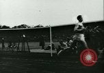 Standbild Track Meet Berlin Deutschland, 1943, aus Sekunde 49 historischem Filmmaterial Videoclip 65675020608