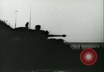Standbild sowjetische Panzer Ostfront europäischen Theater, 1943, aus Sekunde 57 historischem Filmmaterial Videoclip 65675020612