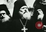Standbild Deutsche offiziere Besuchen Sie Kloster auf dem Berg Athos Griechenland, 1944, aus Sekunde 30 historischem Filmmaterial Videoclip 65675020617