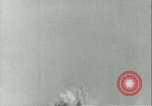 Immagine di German air raid Stalingrad Russia Unione Sovietica, 1943, secondo 18 filmato di repertorio 65675020621