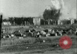 Immagine di German air raid Stalingrad Russia Unione Sovietica, 1943, secondo 19 filmato di repertorio 65675020621
