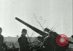 Immagine di German air raid Stalingrad Russia Unione Sovietica, 1943, secondo 41 filmato di repertorio 65675020621