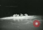 Standbild Eiskunstlauf Berlin Deutschland, 1942, aus Sekunde 58 historischem Filmmaterial Videoclip 65675020626