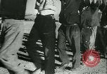 Image L'amiral Darlan Vichy visites des dirigeants arabes désert du Sahara en Afrique, 1942, de la seconde 13 séquences d'archives historiques vidéo 65675020627