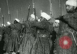 Image L'amiral Darlan Vichy visites des dirigeants arabes désert du Sahara en Afrique, 1942, de la seconde 37 séquences d'archives historiques vidéo 65675020627