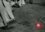 Image L'amiral Darlan Vichy visites des dirigeants arabes désert du Sahara en Afrique, 1942, de la seconde 54 séquences d'archives historiques vidéo 65675020627